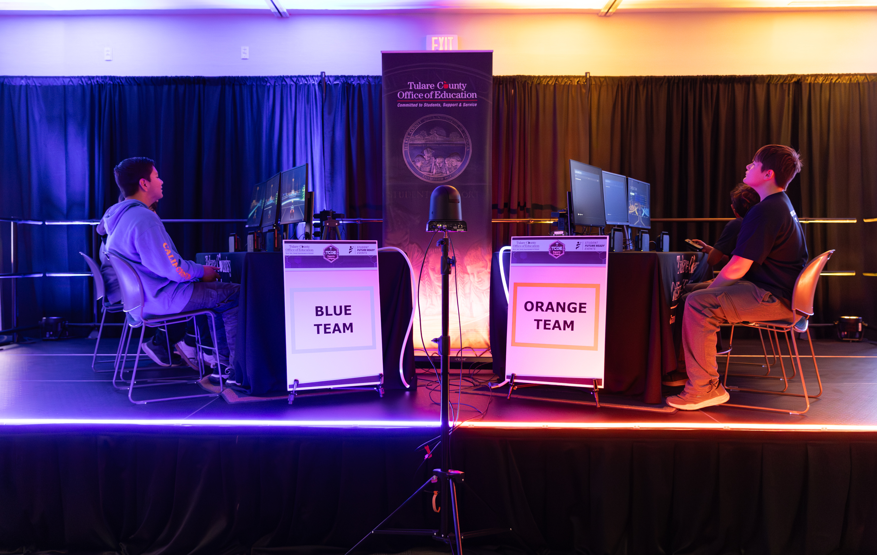 2025 Esports Winter Tourney-01 Esports team playing each other