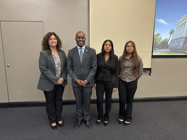 LHS 1 Lindsay trio with Tony Thurmond