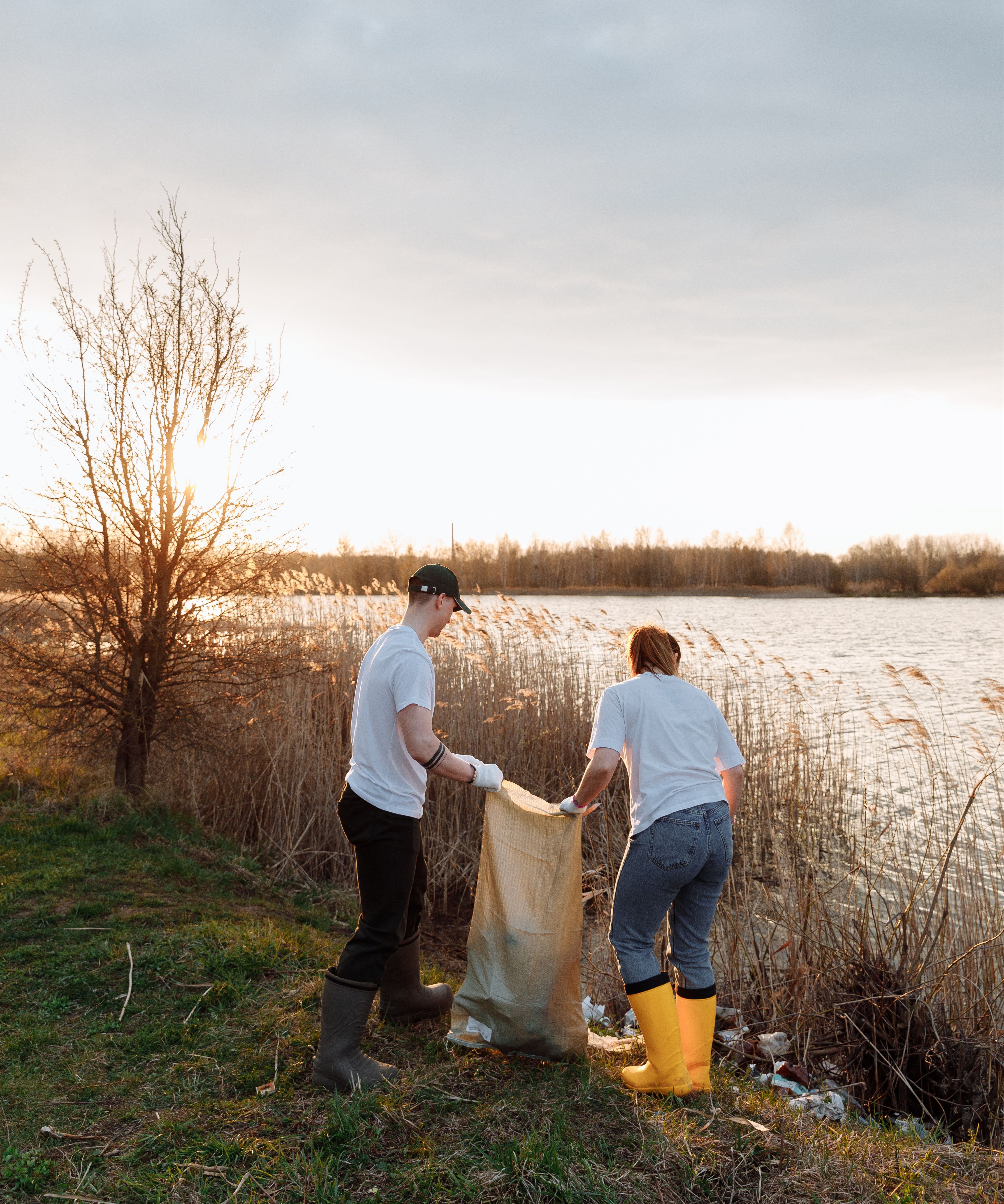 Lake clean up